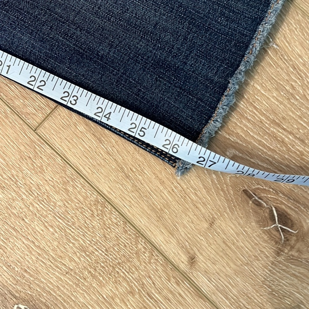 White House Black Market ~ slim crop raw hem jeans, excellent condition! - Picture 11 of 12